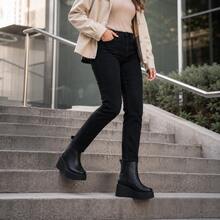 Bota Feminina Preta Salto Plataforma Alta Chunky Cano Curto Com Zíper Tendencia Moda Outono Inverno Blogueira Confortável - Preto - Visão 11