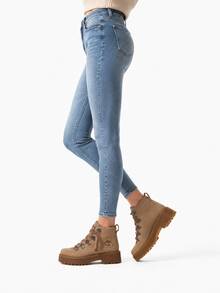 Timberland 新款防滑防水厚底增高女款戶外運動休閒馬丁靴 - 卡其色 - 查看 2