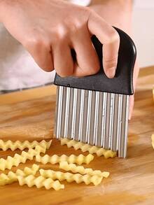 1pc Stainless Steel Multifunctional Wolf Tooth Potato Wavy Knife, Potato Slicing Wavy Blade French Fries Cutter Tool - Silver - View 6