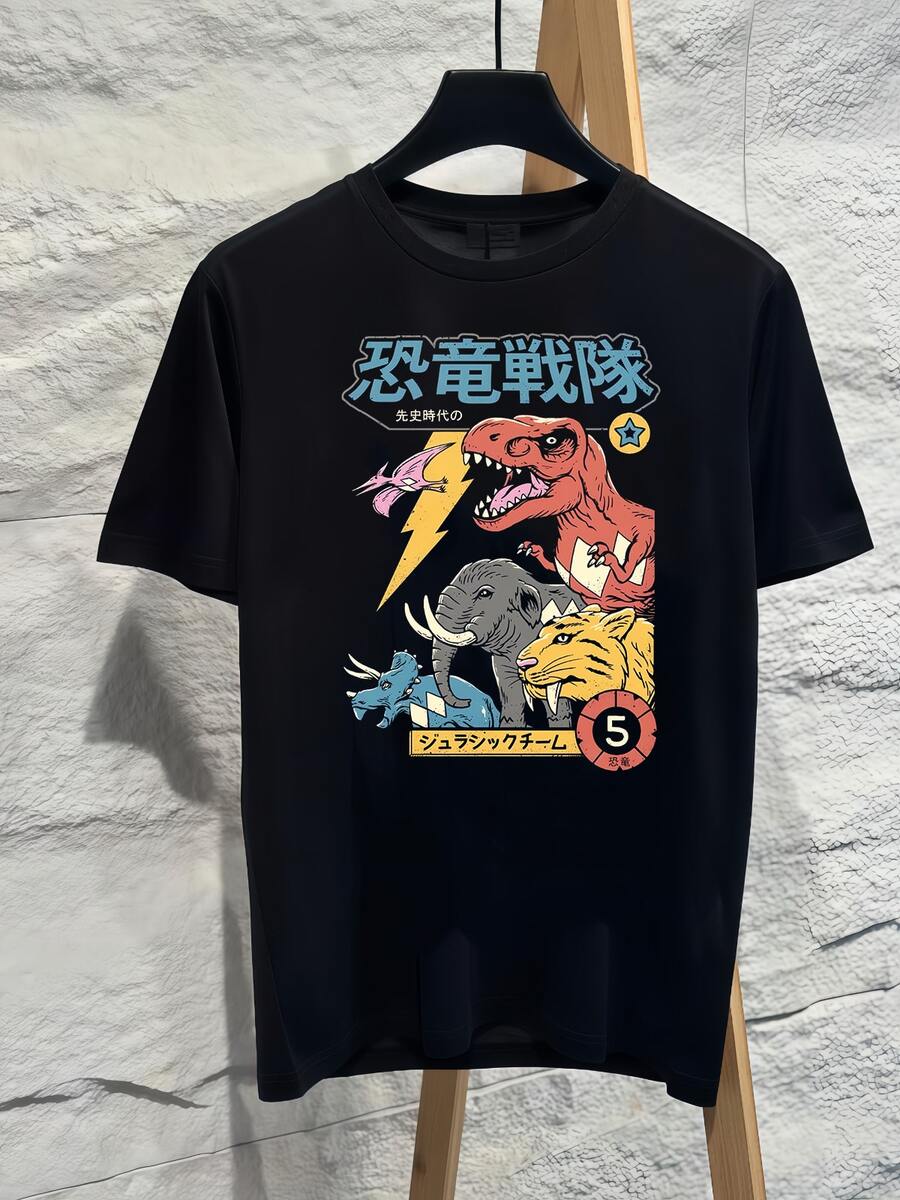 Dinosaur Sentai Retro Art 2026 Fan Short Sleeve T‑Shirt Unisex Loose Casual Pure Cotton Tee Vintage Kaiju Graphic Fan Merch Streetwear Top - 黑色 - 查看 1