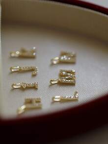 1pc S925 Sterling Silver Rhinestone 26 English Letter Charm, Niche Customized Minimalist Luxury Accessory - Gold - View 6