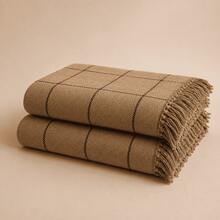 Kit 2 Mantas 240x180 cm Para Sofá Confortável Higiênica Manta Grande para Cama Poltrona Decorativa - KIT 2 CARAMELO COM PRETO - Visão 1