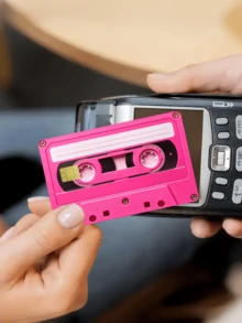 1pc Pink Cassette Tape Official Credit Card Sticker Privacy Protection Card Skin, Simulated Cassette Birthday Gift PVC Material Anti-Fingerprint Anti-Scratch Wear-Resistant Card Sleeve, Card Protector, Suitable For Men, Women, Couples, Small Chip Card, Bank Card Decoration Sticker, Credit Card, Transportation Card, Student Campus Card Personalized DIY - Type a - View 9