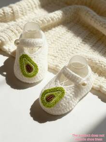 1 Pasang Sepatu Bayi Rajutan Tangan dengan Motif Alpukat, Putih, Detail Kancing Mutiara - Putih - View 8