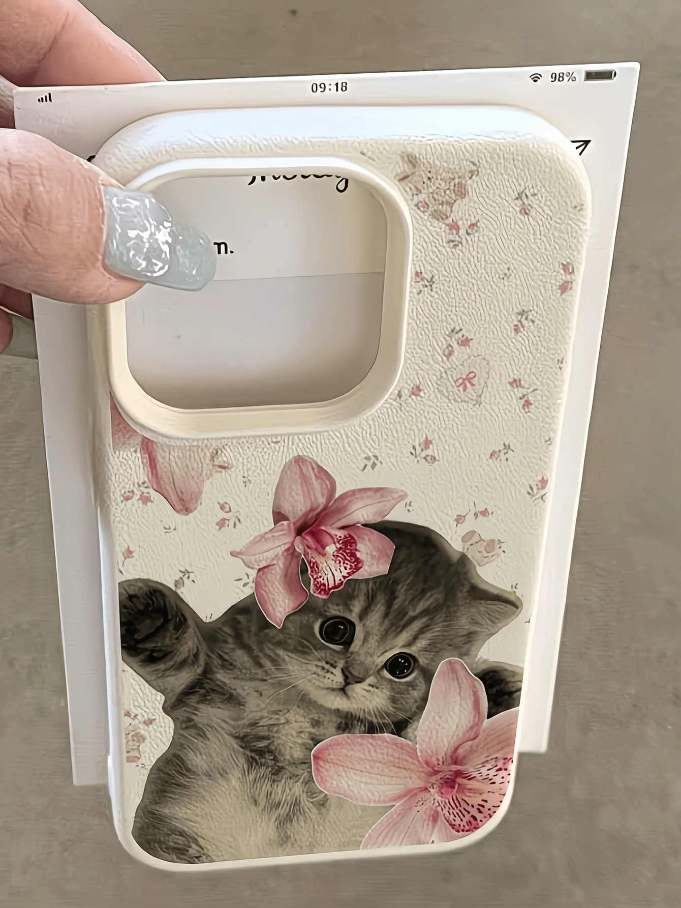 1件 白色花卉貓咪設計極簡個性化 TPU 防摔全包手機殼,適用於 Apple 18 17 16 15 14 13 12 11 Pro Max Air 及系列 - 彩色 - 查看 1