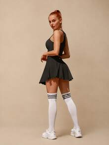 Women's Minimalist Curved Hem Tank Top And Pocket Skort Tennis Sports Set - Black - View 2