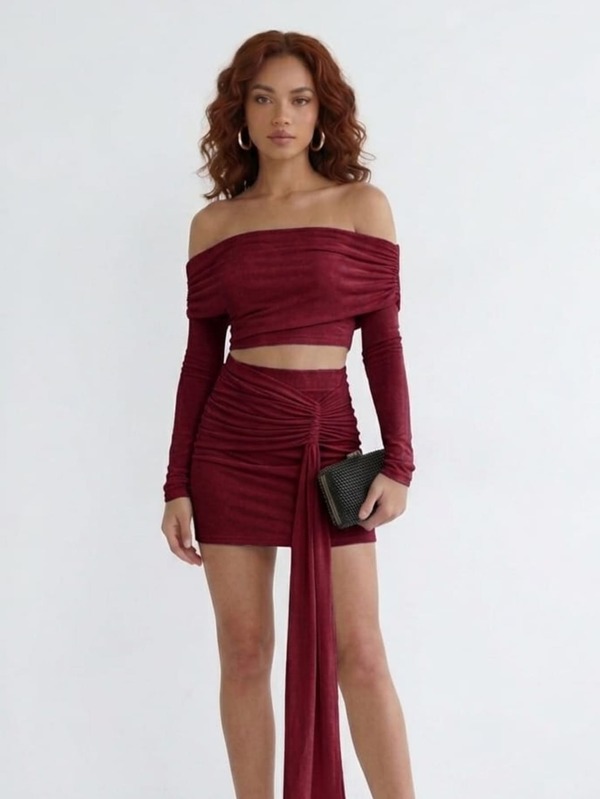 Conjunto Feminino Cropped Alfaiataria Ombro a Ombro Manga Longa Saia Curta Drapeada Cintura Alta Elegante Casual Para Festa