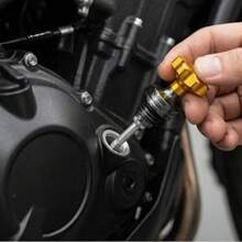 Universal Aluminum Alloy Motorcycle Engine Oil Dipstick, Plum Blossom Shaped Oil Level Gauge Cap, Suitable For GY6 Scooter Crankcase, Compatible With Honda Suzuki Modified Models - A - View 4