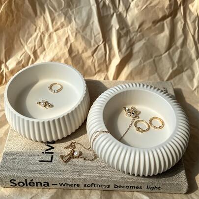 2 pièces/Set Moule en silicone de style nordique à rayures verticales pour plateau de rangement circulaire, DIY en ciment, argile et plâtre, coupelle de rangement pour bijoux, tasse à bougie d'aromathérapie, pot pour succulente, moule fait main, décoration de maison, cadeau de fête et choix des passionnés de DIY