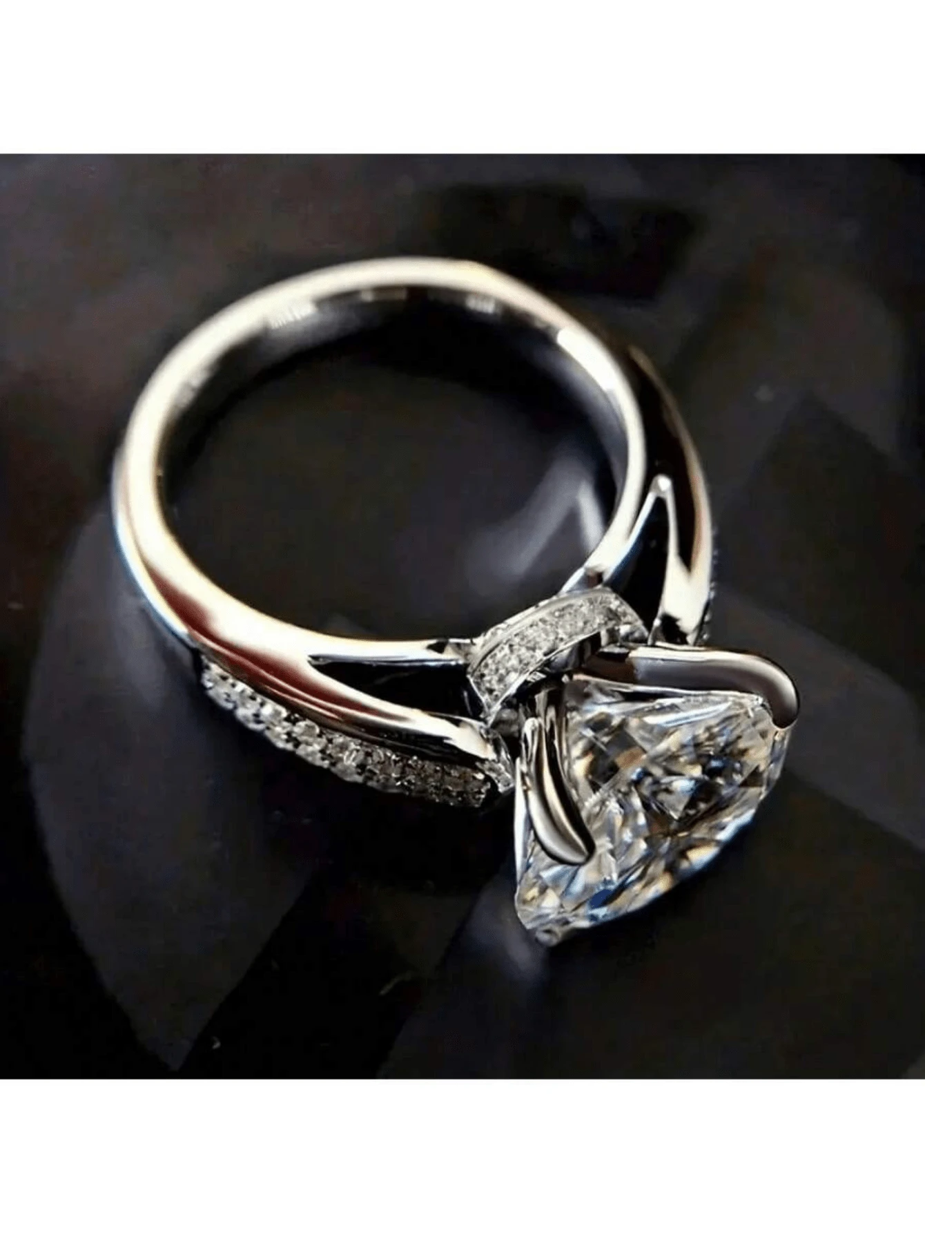 Luxury Exquisite Promise Ring - Embellished With Sparkling Cubic Zirconia, Perfect For Evening Wear And Daily Use, Fashionable Women's Engagement Ring, Exquisite Accessory And Romantic Gift Choice For Special Occasions. - Silver - View 1