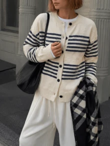 New Autumn/Winter Women's Minimalist Casual Striped Crew Neck Cardigan Sweater - Beige - View 5