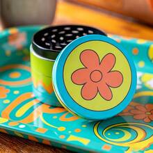 New Fresh Floral Style 4-Layer Zinc Alloy Metal Grinder, 50MM Diameter Metal Grinder, Suitable For Cigarette Grinding, Essential For Smokers! - View 3