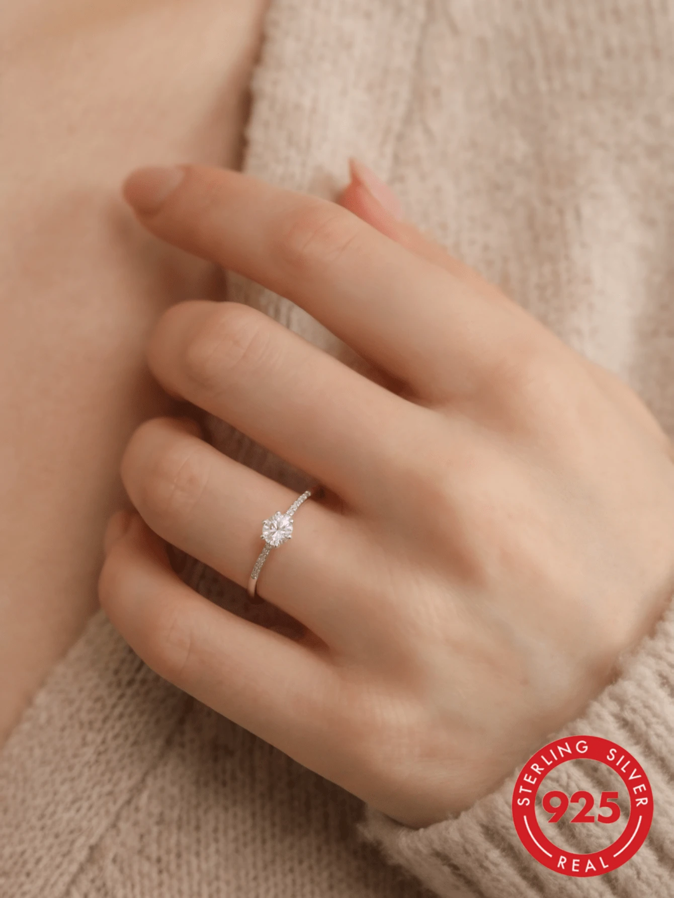 1pc S925 Sterling Silver Women's Ring 4.5mm Round Moissanite Ring Women's Wedding Engagement Jewelry Fashion Jewelry Accessory For Daily Wear Dating Valentine's Day Halloween Christmas Birthday Anniversary Gift - 1 Pc 4.5mm - View 1