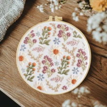 1PC 20*20cm/7.9*7.9in,Beautiful Flowers Embroidery Kit, DIY Handmade Embroidery Set For Adult Beginners, Home Gift, Women's Sewing Gift, Including User Manual, Printed Pattern Fabric, Embroidery Frame, Needle And Thread. - Beautiful Flowers - View 6