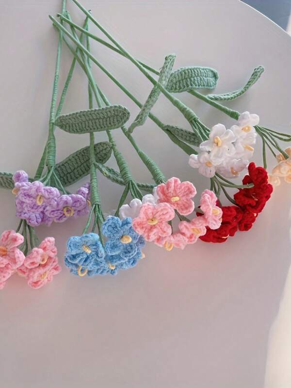 5 bouquets de fleurs tricotées en fil multicolore mélangé avec des feuilles vertes et de longues tiges, fleurs au crochet à tige unique faites à la main, fleurs en fil éternelles et non flétrissantes aux couleurs macaron douces, tiges de fleurs artificielles pour la décoration de la maison, cadeau pour la fête des mères, l'anniversaire, la Saint-Valentin, Noël, le Nouvel An, décoration bohème pour la maison et cadeau attentionné pour elle