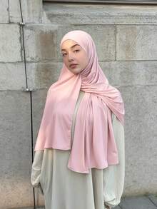 1件純色優雅柔軟女款莫代爾棉舒適百搭頭巾,適合日常配戴 - 西瓜粉 - 查看 3