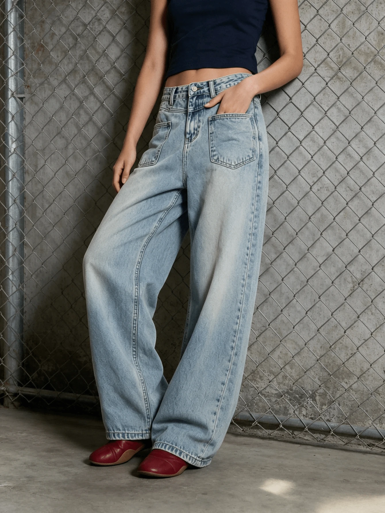 Men's Loose Wide Leg Straight Jeans With Front Pockets And Double Patch Pockets, Vintage Light Blue Washed Denim Long Pants - Light Wash - View 1