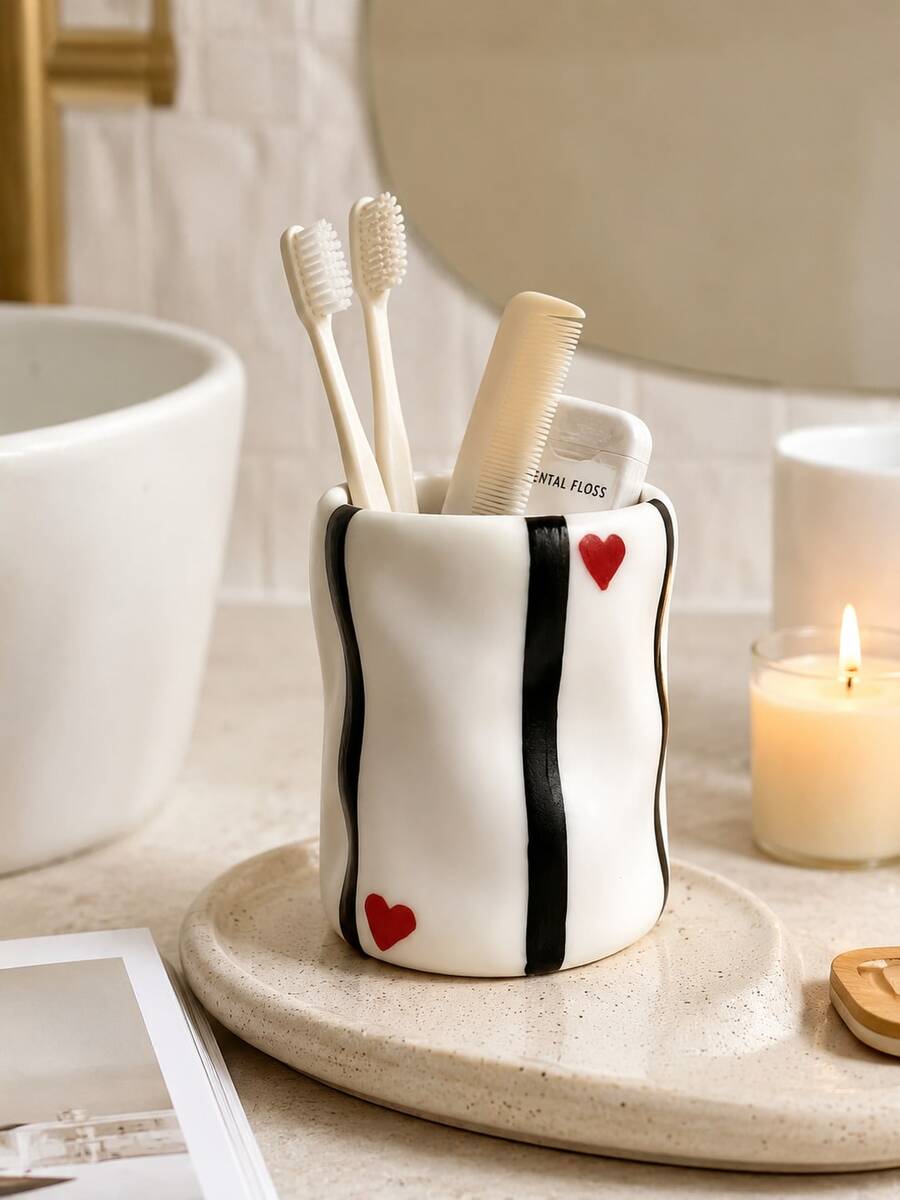 Cute Hand-Painted Red/Blue/Black Striped Resin Storage Box With Heart Decoration, Handmade Asymmetrical Wavy Texture, Multi-Purpose Bathroom And Desktop Organizer, Vanity Decor, Housewarming Gift - Heart Ripple Cup - View 1