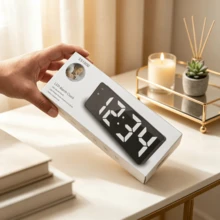 Relogio Digital De Mesa Com Despertador Tela Espelhada LED Alarme E Temperatura Funciona USB E Pilha AAA - Despertador - Visão 6