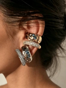 Punk Style Gold And Silver Non-Pierced Thick Round Clip-On Earrings, Stackable Ear Clip Set, Luxury Textured Old Money Style Jewelry, Featuring Hammered Embossed Metal Texture And Densely Set Sparkling Rhinestone Design, Suitable For Daily Commute, Evening Party, Date And Business Occasions, No-Ear-Piercing Wearers Can Create Stacked Looks, High-Quality Accessory, Perfect Birthday And Holiday Gift For Best Friends (Single Ear Clip Is In Open State, Gently Press Towards The Center To Achieve The Pictured Style) - Diamond Earrings - View 1