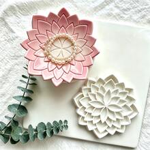 Flower-Shaped Polymer Clay Tools, Small Decorative Plate Polymer Clay Molds, Perfect For Rustic, Bohemian And Natural Style Home Decor, Ideal For Handmade DIY Projects - White - View 3