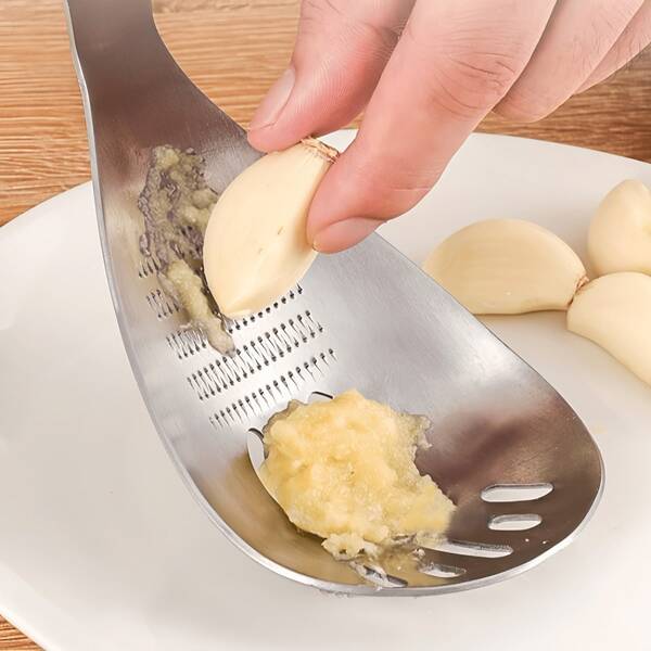 1pc Garlic & Ginger Grater Spoon, Egg White Separator, Kitchen Utensil For Garlic Puree, Soup Straining, Bottle Cap Opening, Dishwasher , Baby Food Puree Maker