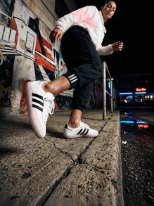 Adidas Samba Hi Se 女款運動鞋，舒適耐穿，適合日常與健身房穿著，白色 IF1944 - 白色 - 查看 7