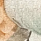 متعدد الألوان