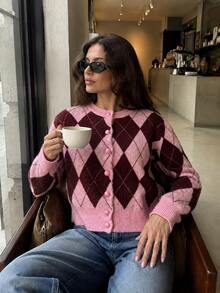 Women's Pink Plaid Contrast Color Preppy Style Jacquard Round Neck Loose Elegant Long Sleeve Knit Pullover Sweater, Casual Argyle Knit Cardigan, Versatile For Daily Street And Commute Wear. Comfortable Fabric, Suitable For Autumn/Winter, Perfect For Christmas, Halloween, New Year, Back To School And Other Daily Outings. - Pink - View 1