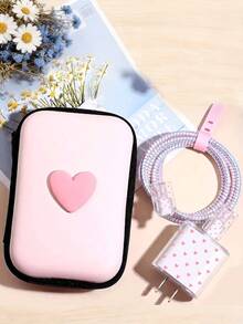1 Set Kit Pelindung Charger Bentuk Hati Kecil + Tas Penyimpanan Bentuk Hati, Set Kombo Portabel untuk Anak Perempuan, Casing Pelindung Bergambar Hati Kompatibel dengan Pengisian Cepat Apple 18W/20W PD, Hadiah Niche Gaya - Tas penyimpanan berbentuk hati berwarna merah muda yang stylish - View 2