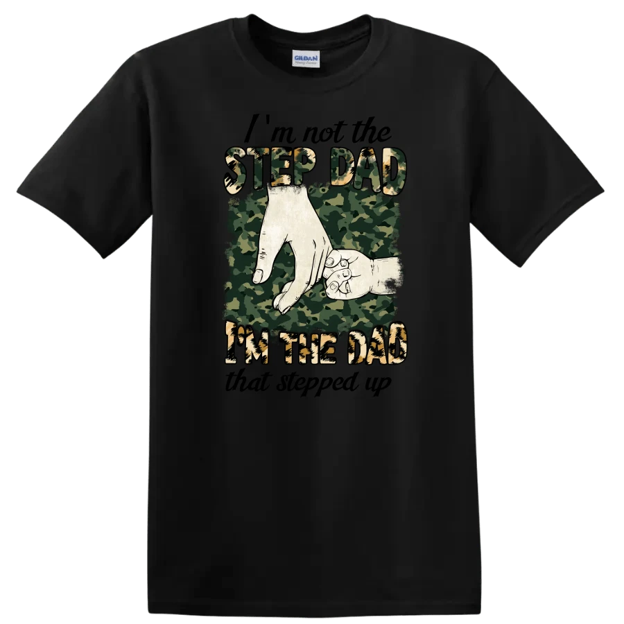 Camiseta con Gráfico de Camuflaje de Papá Adoptivo Sosteniendo a su Hijo de la Mano, Camiseta Divertida para Regalo - Negro - Ver 1