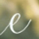 متعدد الألوان