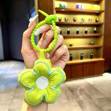 1 buah Gantungan Kunci Bunga Bordir Kain yang Indah, Desain Bunga Blok Warna, Gantungan Kunci Anak Perempuan, Hadiah Kecil yang Lembut untuk Sahabat Terbaik - MultiWarna - View 4