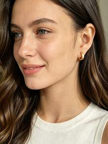 Charm-In Women's Copper Plated 18K Gold Small Thick Hoop Earrings, Lightweight Classic Fashion, Suitable For Daily Wear And Special Occasions, Exquisite Gift - Gold - View 3