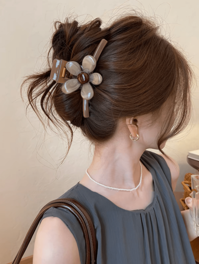 Vintage Coffee Floral Claw Clip, Minimalist Elegant Hair Claw For Updo, Back Of Head Hair Accessory