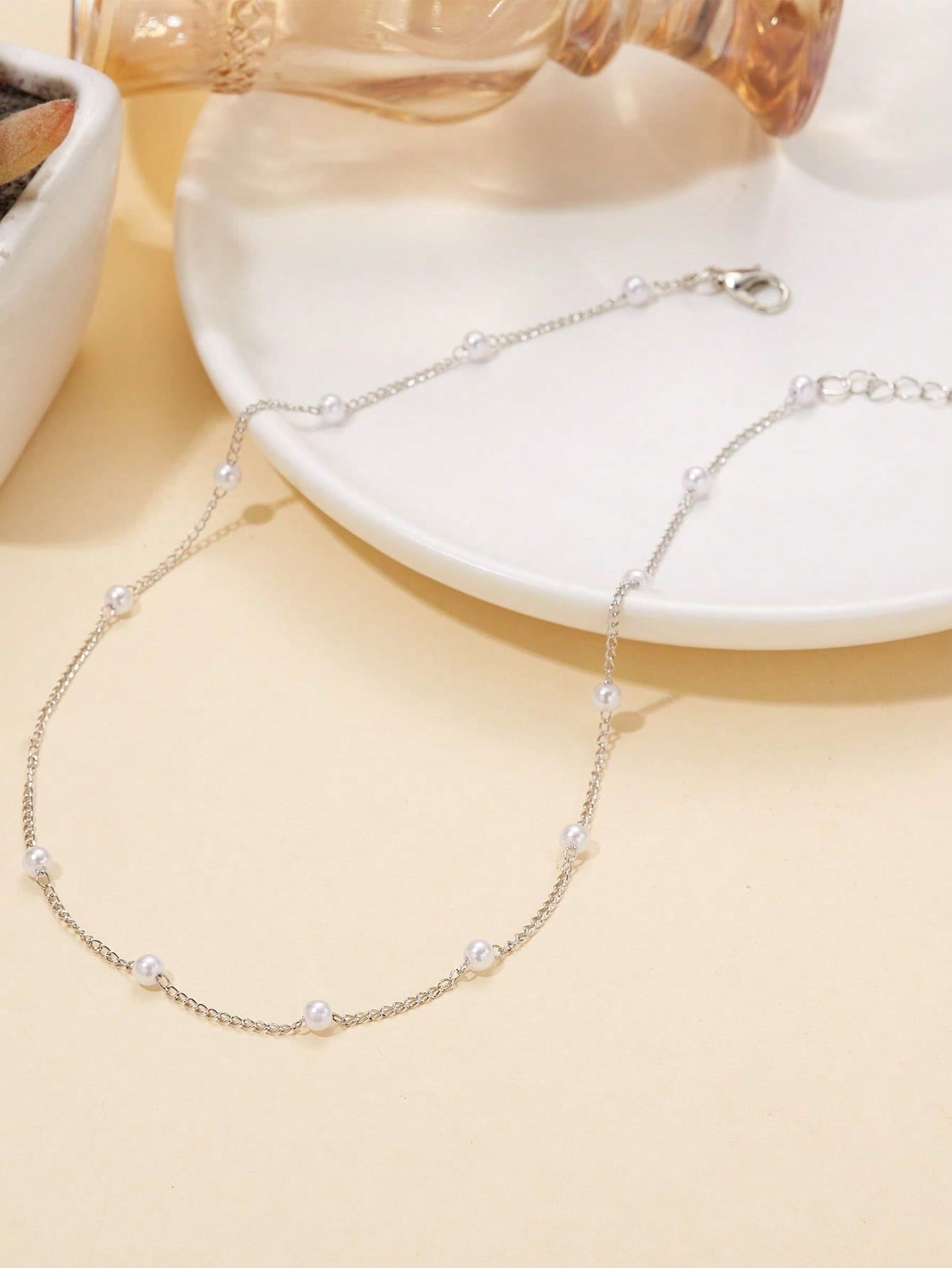 1pc Minimalistic Pearl Necklace Suitable For Everyday Wear - Silver - View 1