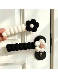 Black Floral Cream Door Handle Protector, Cream Floral Black Door Handle Protector - Multicolor - View 1