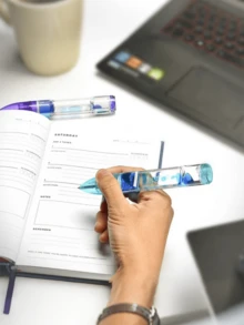 Frutiger Aero Style Transparent Liquid Flow Ballpoint Pen, Y2K Aesthetic Colorful Floating Bubble Pen, Dopamine Creative Stress Relief Stationery, Suitable For School, Office, Desk Decor And Gifts - FA - View 7