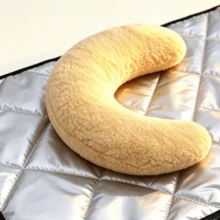 Conjunto 2 em 1 de Tapete de Dormir para Animais de Estimação e Travesseiro de Pescoço em Forma de U, À Prova d'Água, À Prova de Urina, Tapete de Cama Acolchoado Resistente a Pelos, Almofada de Descanso Resistente a Mordidas, Adequado para Cães e Gatos, Uso Interno, Viagens de Carro e Camping ao Ar Livre - Multicolorido - Visão 5