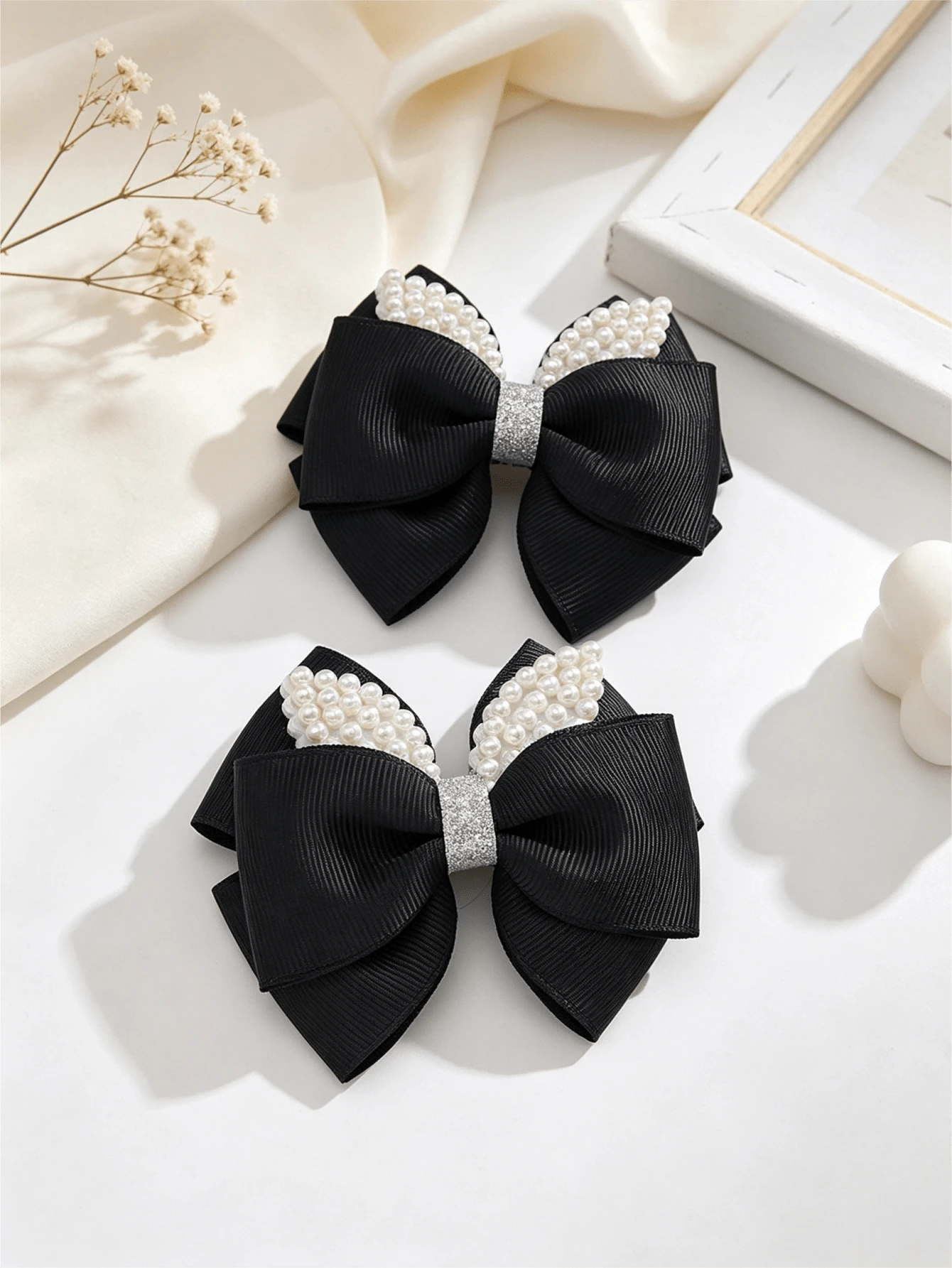 Korean Style Ear Bow Hair Clips, 2pcs/Set, Silver Glitter Fabric Pearl Decor, Side Fringe Clips For Girls And Students - Black - View 1
