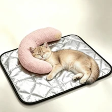 Conjunto 2 em 1 de Tapete de Dormir para Animais de Estimação e Travesseiro de Pescoço em Forma de U, À Prova d'Água, À Prova de Urina, Tapete de Cama Acolchoado Resistente a Pelos, Almofada de Descanso Resistente a Mordidas, Adequado para Cães e Gatos, Uso Interno, Viagens de Carro e Camping ao Ar Livre - Multicolorido - Visão 1