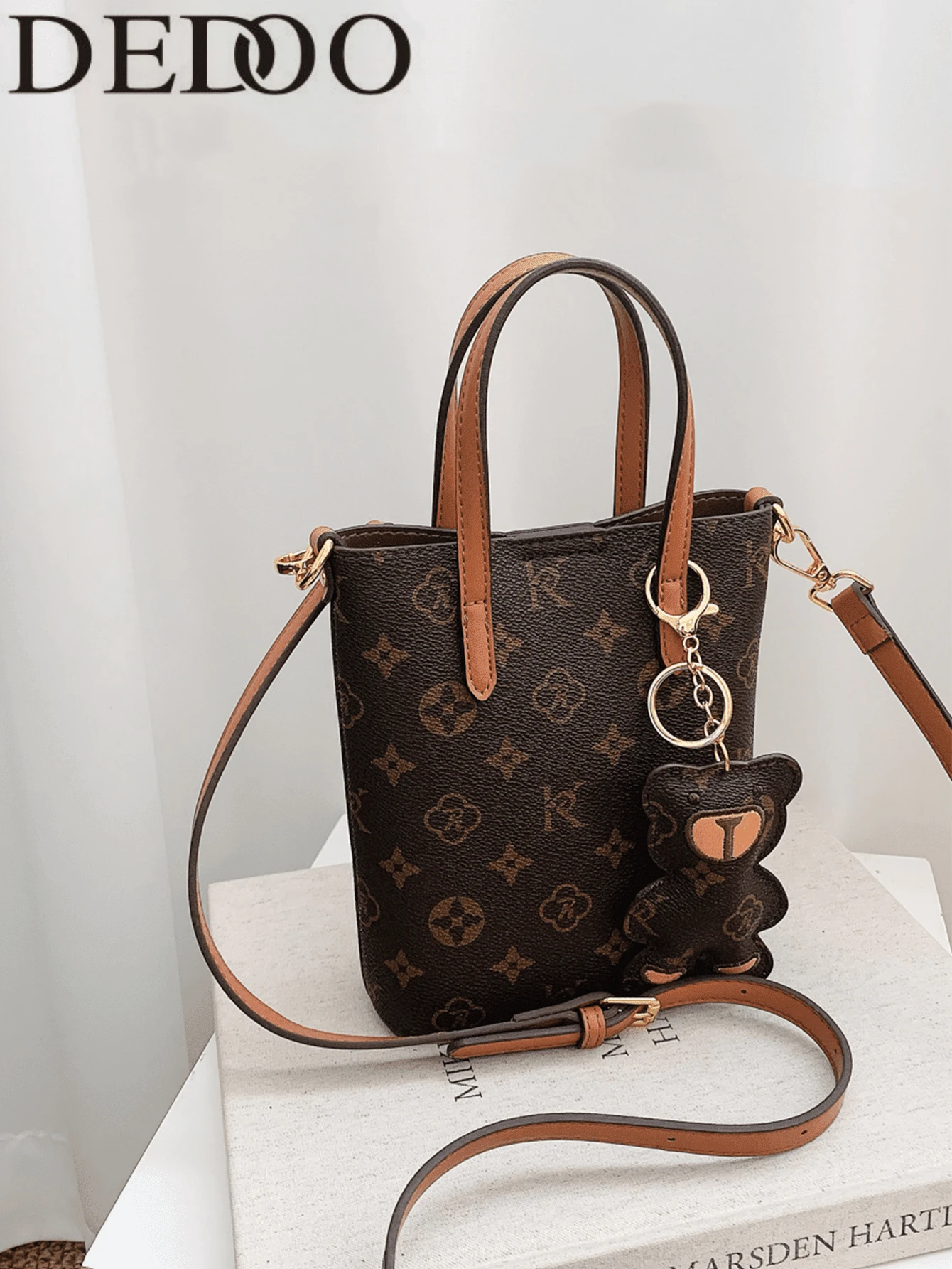 Dedoo Bolsa Tote Mini Transversal Feminina,Bolsa de Mão Monograma Vintage,Pingente de Urso Ferragens Douradas Alça Destacável Leve Bolsa Retrô Diária para Senhoras