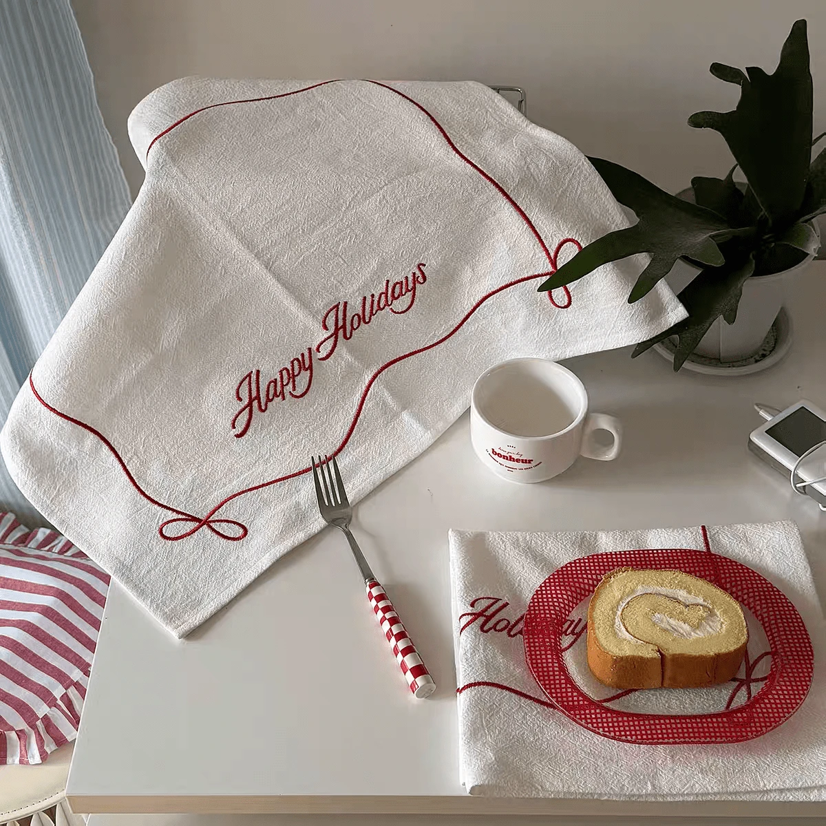 1/2/4pcs White Embroidered Bow Holiday Decorative Soft Classic Placemats & Napkins, Suitable For Wedding, Valentine's Day And Home Decor - Multicolor - View 1
