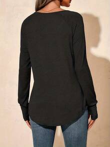 Women's Long Sleeve Cross V-Neck Knit T-Shirt Top, Regular Length, Autumn Outfit - Black - View 4