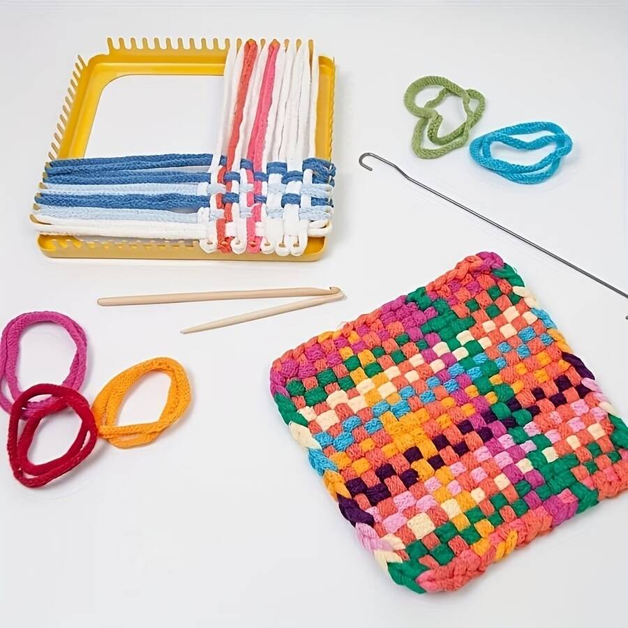 1 Set DIY Knitting Machine Craft Kit, Metal Square Knitting Machine, Suitable For Beginners, 18-Tooth Knitting Machine With Crochet Hook, Used For Crochet Knitting, Needlework, Sewing, Blankets, DIY Handmade Supplies And Gifts