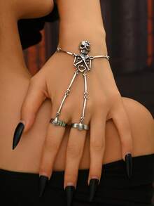 1pc Vintage Gothic Punk Skull Fingerless Bracelet, Fashionable & Unique, Suitable For Halloween - Silver - View 2