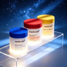 Medicube Zero Pore Pads, Kojic Acid Turmeric Clarifying Toner Pads, Red ...