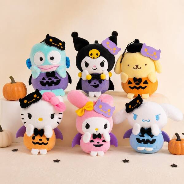 Sanrio 萬聖節毛絨吊飾 6 款 Hello Kitty、Kuromi、My Melody、Cinnamoroll、Pompompurin 與 Hangyodon 南瓜造型毛絨掛飾，可愛柔軟包包吊飾，萬聖節派對裝飾收藏禮物