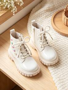 1 Pair Kids Lace-Up Short Boots, Fresh Colorful Heart Design, Suitable For Casual Outings, School Commuting, All-Season Versatile - Beige - View 7