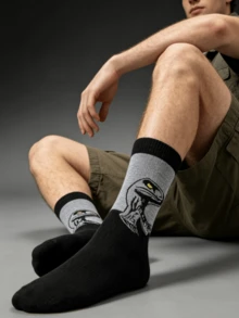 1/2 Pairs Men's Personalized Velociraptor Print Mid-Calf Socks, Fun Dinosaur Pattern Casual Socks, Creative Daily Wear Gift Socks, Cosplay Halloween Costume - Multicolor - View 4